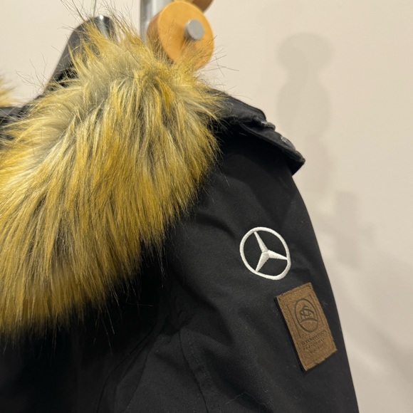 Mercedes Benz Unisex Winter jacket Stormtech XS - Picture 6 of 14